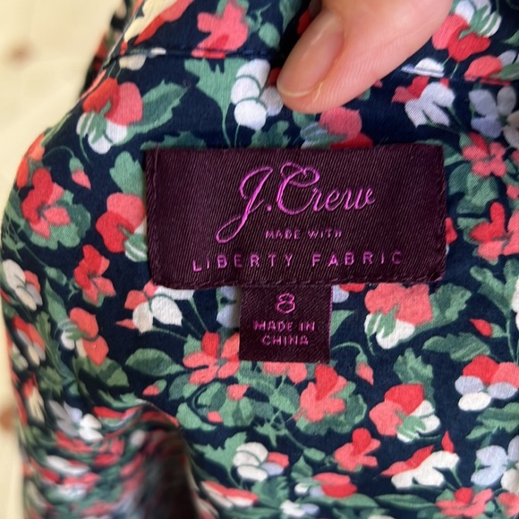 Liberty for JCrew size 8 Floral button blouse. - Picture 4 of 4
